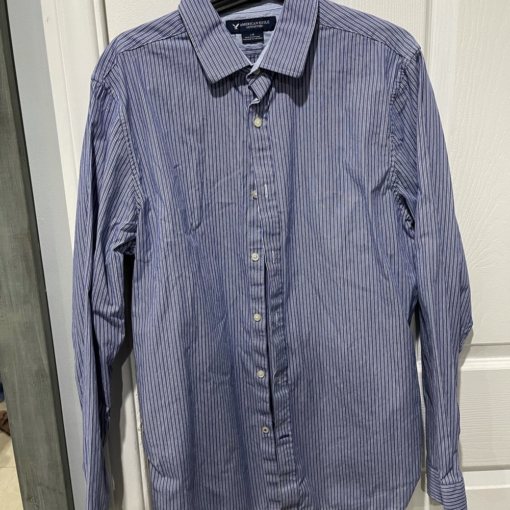 American Eagle dress shirt. Large size